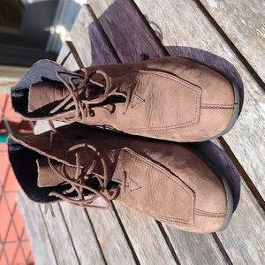 Arcus leather ankle boots